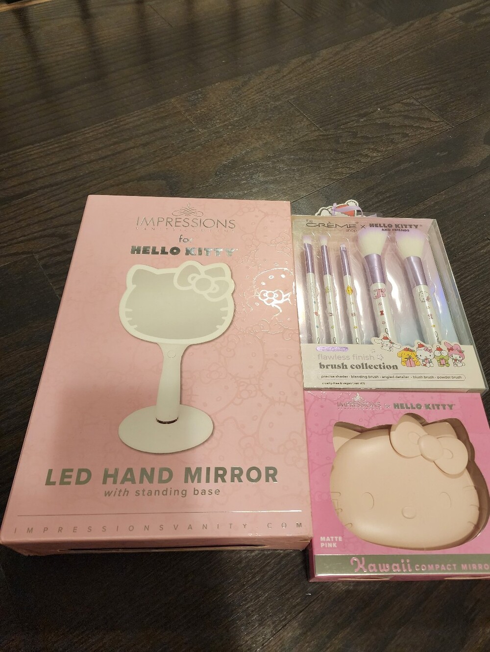 Mirrors And Blush Set